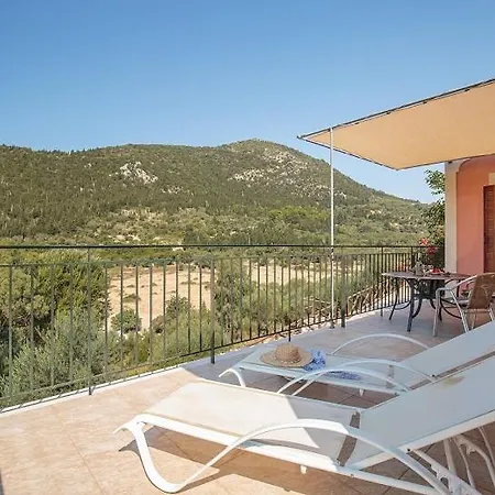 Rhodia Vila Stavros (Ithaka)